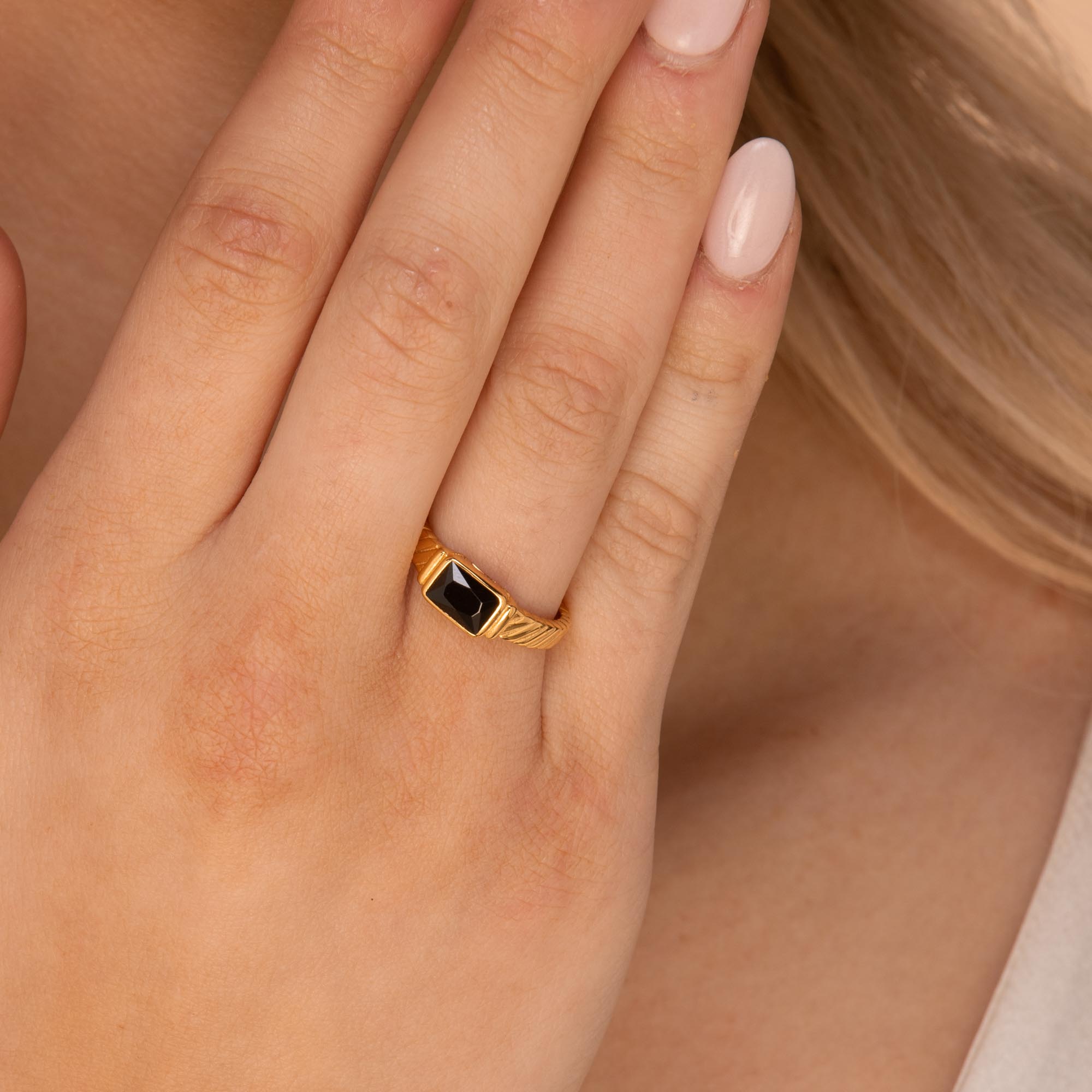 Black Baguette Open Ring Gold