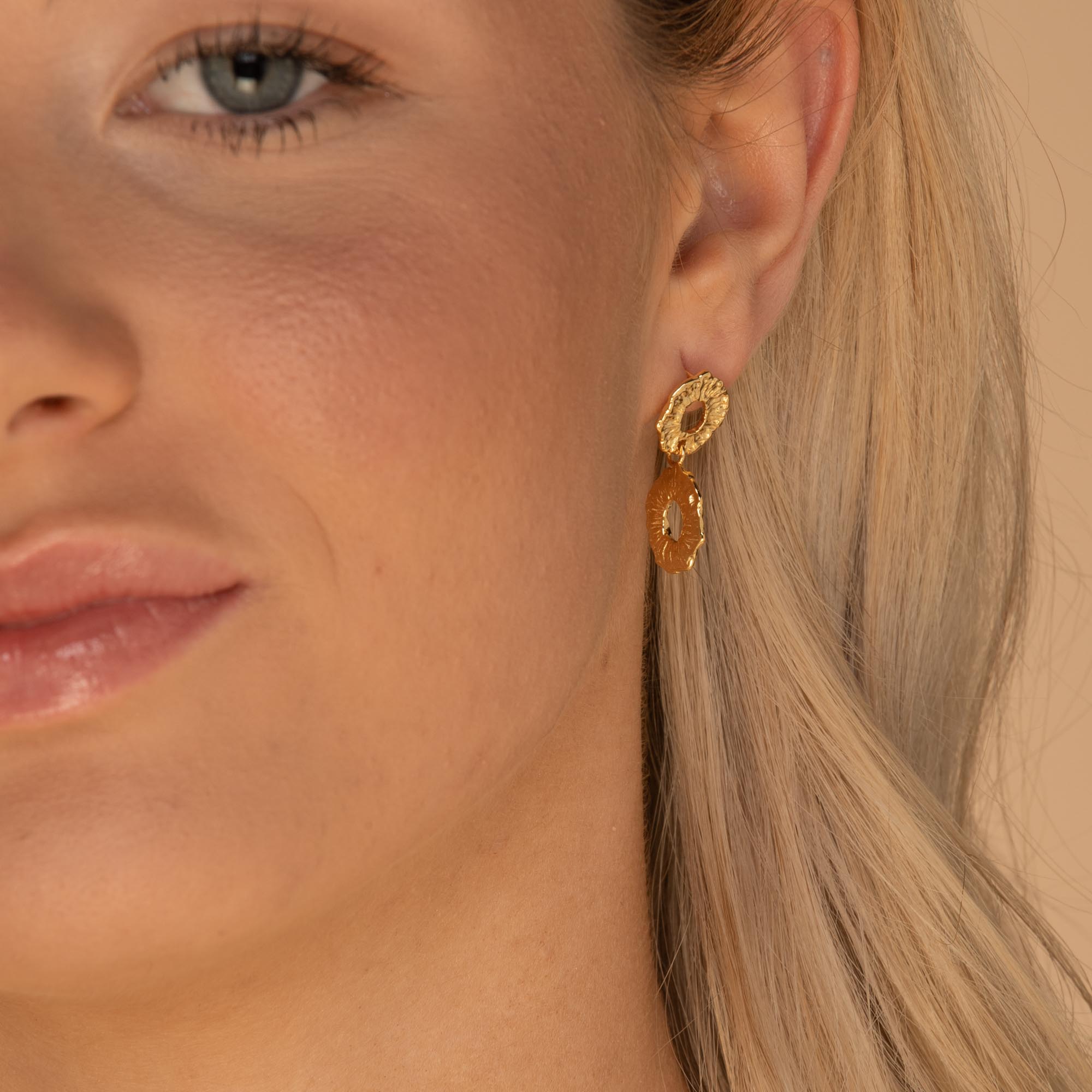 Molten Link Earrings Gold