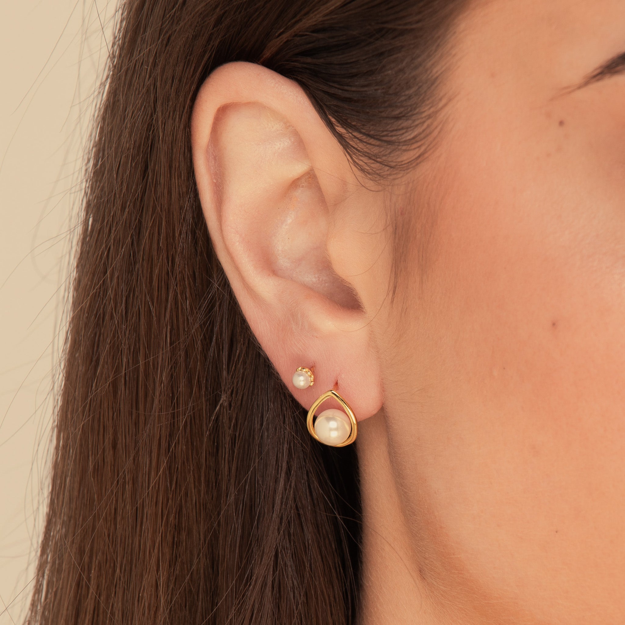 Teardrop Pearl Stud Earrings Gold